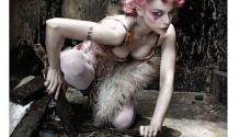 Praha a Bratislava na nohou, přijíždí rebelka Emilie Autumn!