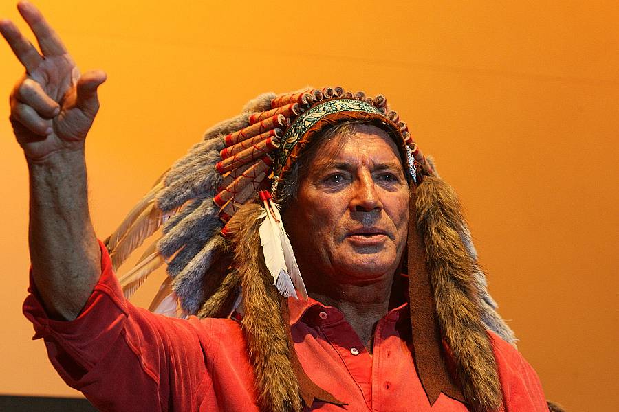 Winnetou se vrací na trutnovský Woodstock a přiváží svoji sestru Nšo-či!