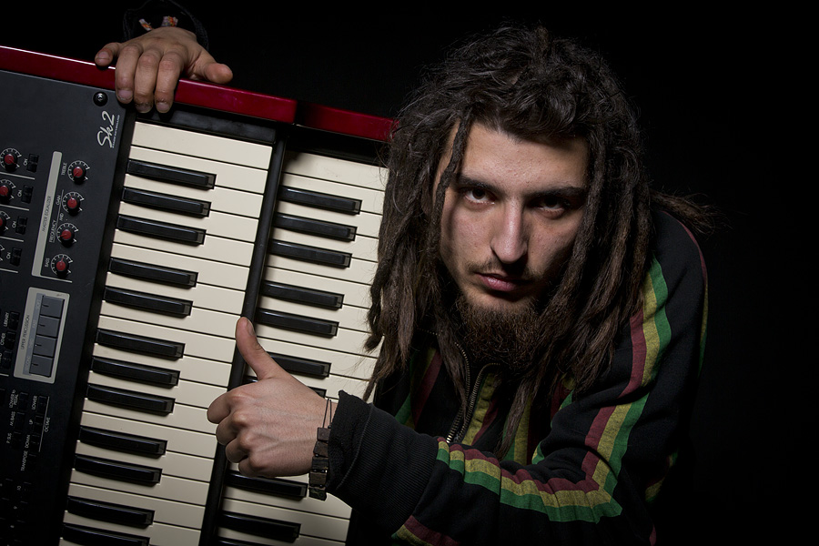 SuperStár reggae rebel Michal ŠEPS přichází s novým singlem Kréta.