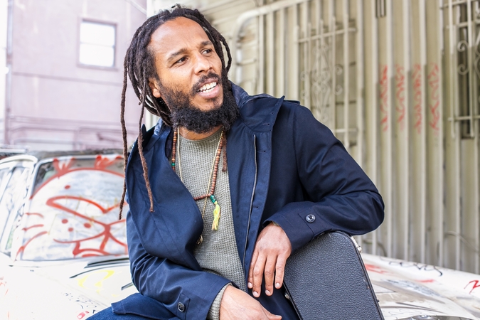 Ziggy Marley na Colours of Ostrava 2018: osminásobný držitel Grammy vystoupí poprvé v České republice!