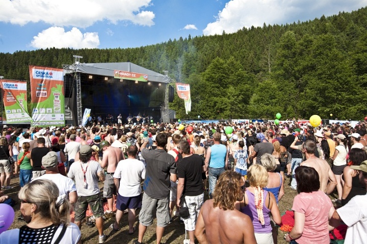 Festival Hrady CZ hlásí rekordní návštěvnost a po Kunětické hoře předává štafetu Rožmberku nad Vltavou!