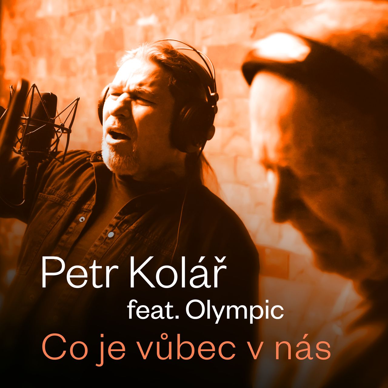 Petr Kolář a Olympic natočili společnou píseň Co je vůbec v nás a klip s Martinem Dejdarem.